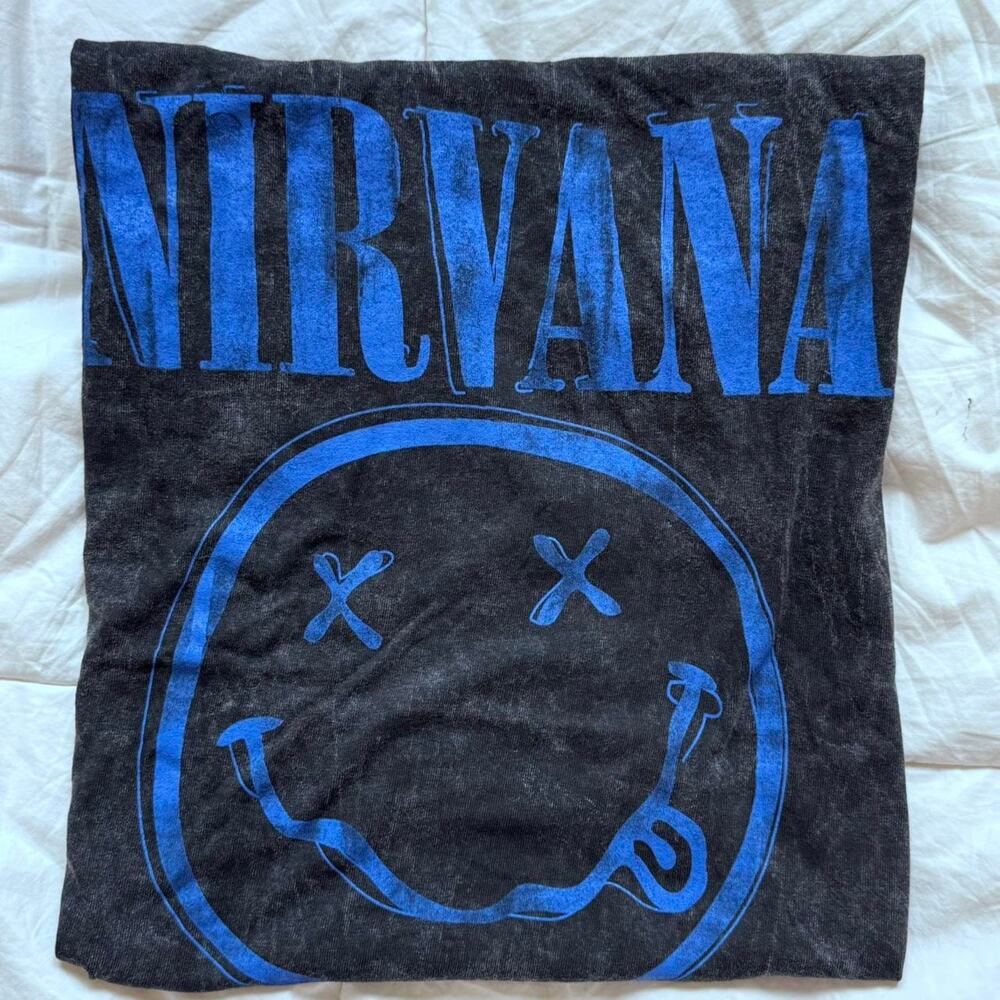 Nirvana smiley graphic band tee m casual‎ cotton alt grunge short sleeve shirt